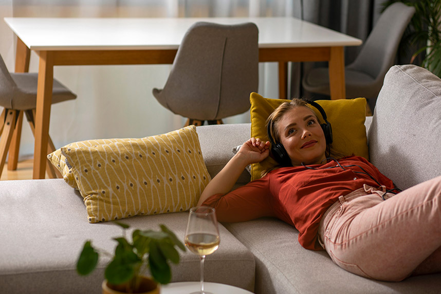 Le playlist perfette per rilassarti con un buon vino Le playlist perfette per rilassarti con un buon vino
